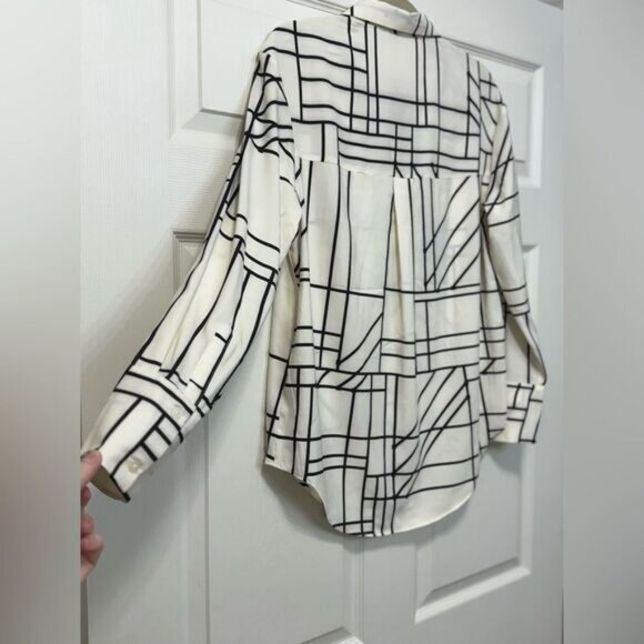 NWT Express Boyfriend Portofino Button Down Off White Black Sheet Shirt Sz XS - Picture 8 of 9